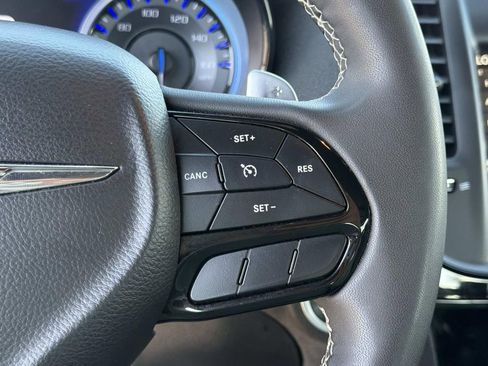 Used 2022 Chrysler 300 S image 11