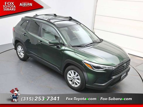 Used 2022 Toyota Corolla Cross LE w/ Moonroof Package AWD/4WD image 29