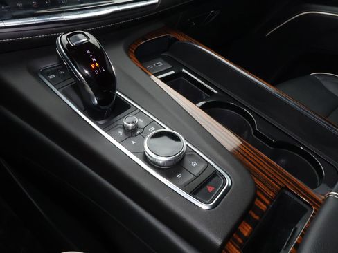Used 2024 Cadillac Escalade Premium Luxury w/ Performance Package RWD image 32