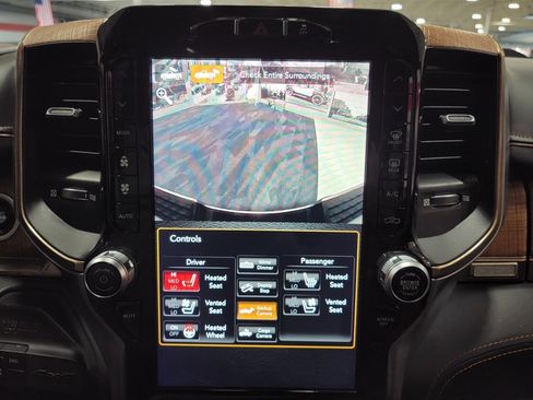 Used 2019 RAM 3500 Limited image 29