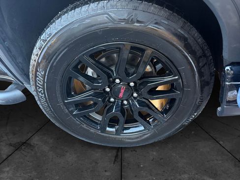 Used 2024 GMC Sierra 1500 Elevation image 35