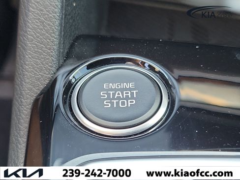 Certified 2025 Kia Sportage EX w/ Premium Package FWD image 30