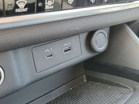 Certified 2023 Nissan Rogue SV FWD image 30