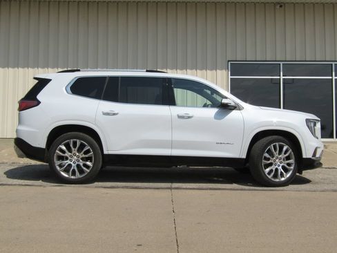 Used 2026 GMC Acadia Denali w/ Super Cruise Package AWD/4WD image 2