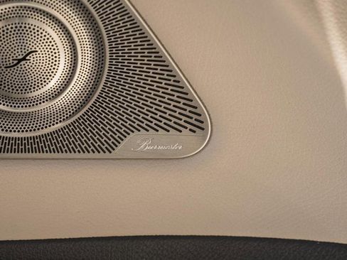 Certified 2022 Mercedes-Benz S 500 4MATIC image 40