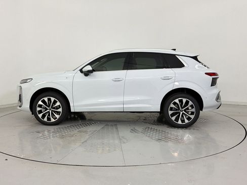 New 2026 Audi Q3 quattro 2.0T image 2