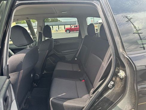 Used 2018 Subaru Forester 2.5i Premium AWD/4WD image 7