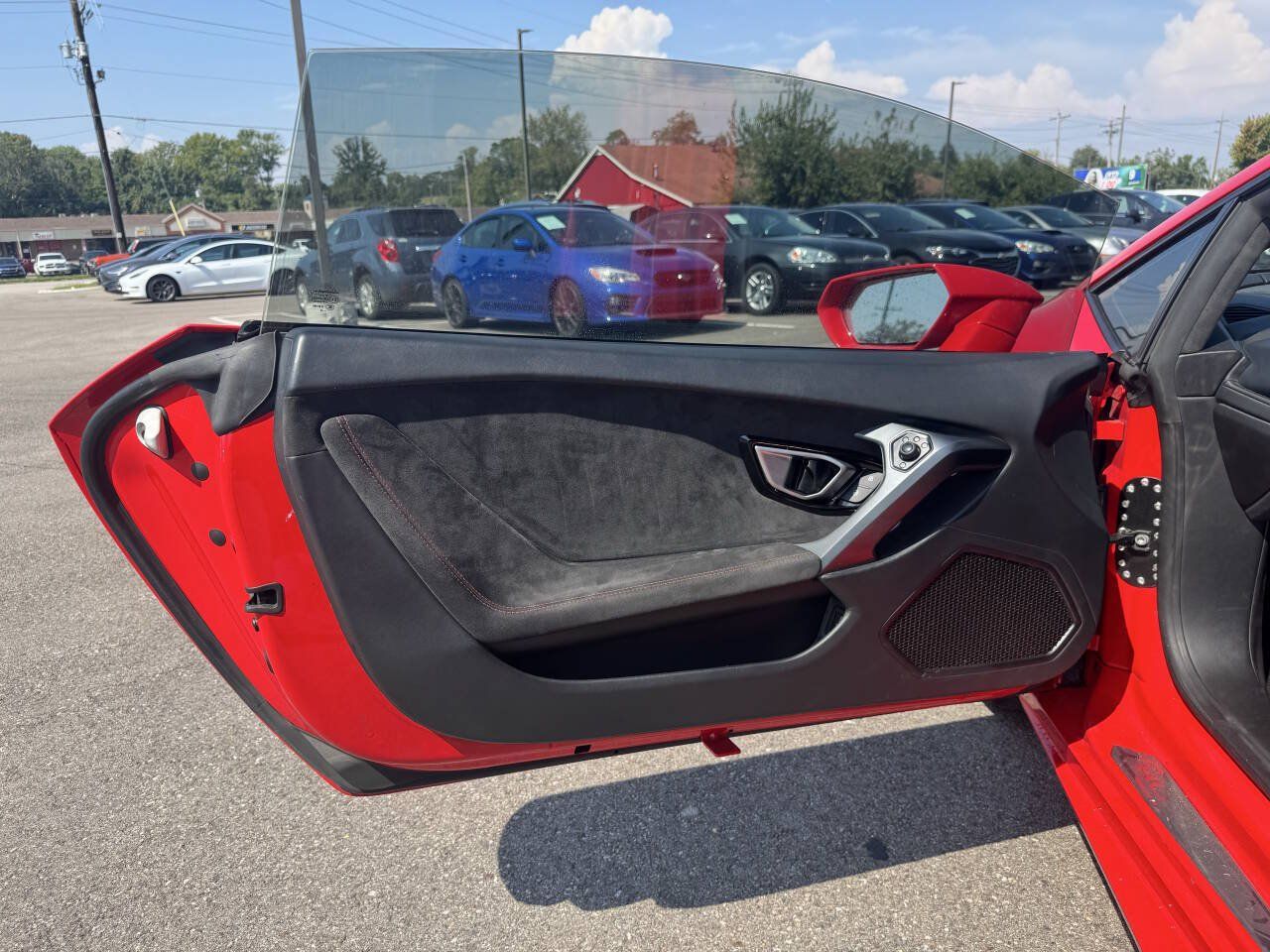 Used 2019 Lamborghini Huracan LP 580-2 RWD image 12