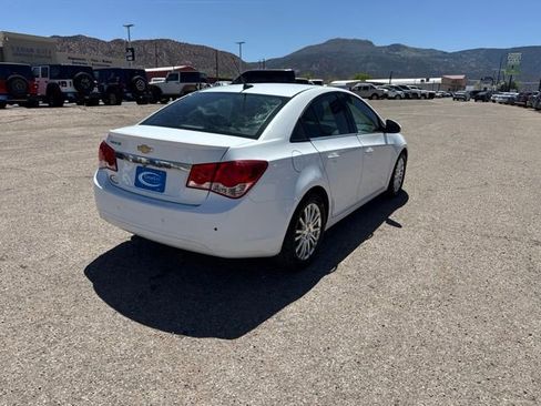 Used 2014 Chevrolet Cruze Eco w/ Enhanced Safety Package FWD image 3
