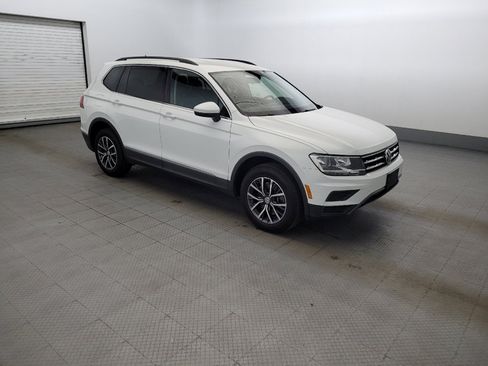 Used 2020 Volkswagen Tiguan SE AWD/4WD image 11