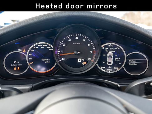 Used 2023 Porsche Panamera 4 Platinum Edition image 14