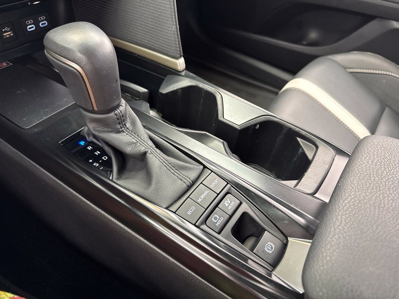 Used 2026 Toyota Camry SE w/ Multimedia Upgrade Package FWD image 27