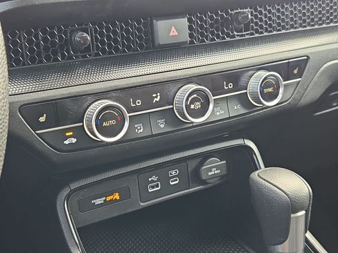 Certified 2023 Honda CR-V EX image 25
