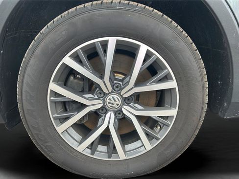 Used 2021 Volkswagen Tiguan S image 27