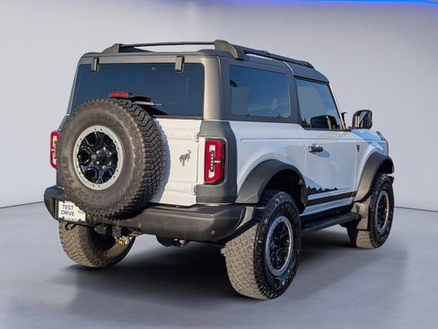 Used 2022 Ford Bronco Badlands image 10