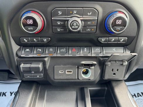 Used 2021 Chevrolet Silverado 1500 High Country w/ Technology Package image 40