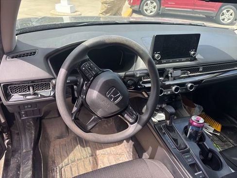 Used 2022 Honda Civic LX image 10