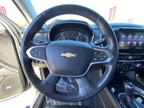 Used 2020 Chevrolet Traverse LT w/ LT Premium Package image 23