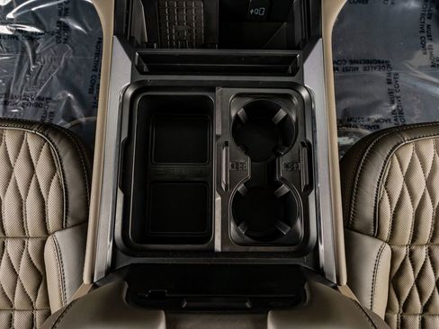 Used 2026 Ford F350 Platinum w/ Platinum Plus Package image 28