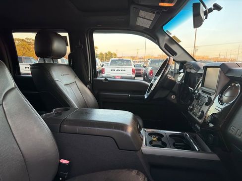 Used 2016 Ford F450 Platinum w/ FX4 Off Road Package image 24