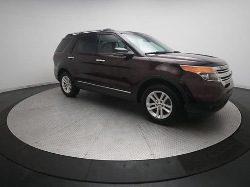 Used 2011 Ford Explorer XLT w/ 202A Rapid Spec Order Code AWD/4WD image 37