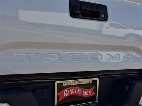 Used 2020 Toyota Tacoma SR image 31