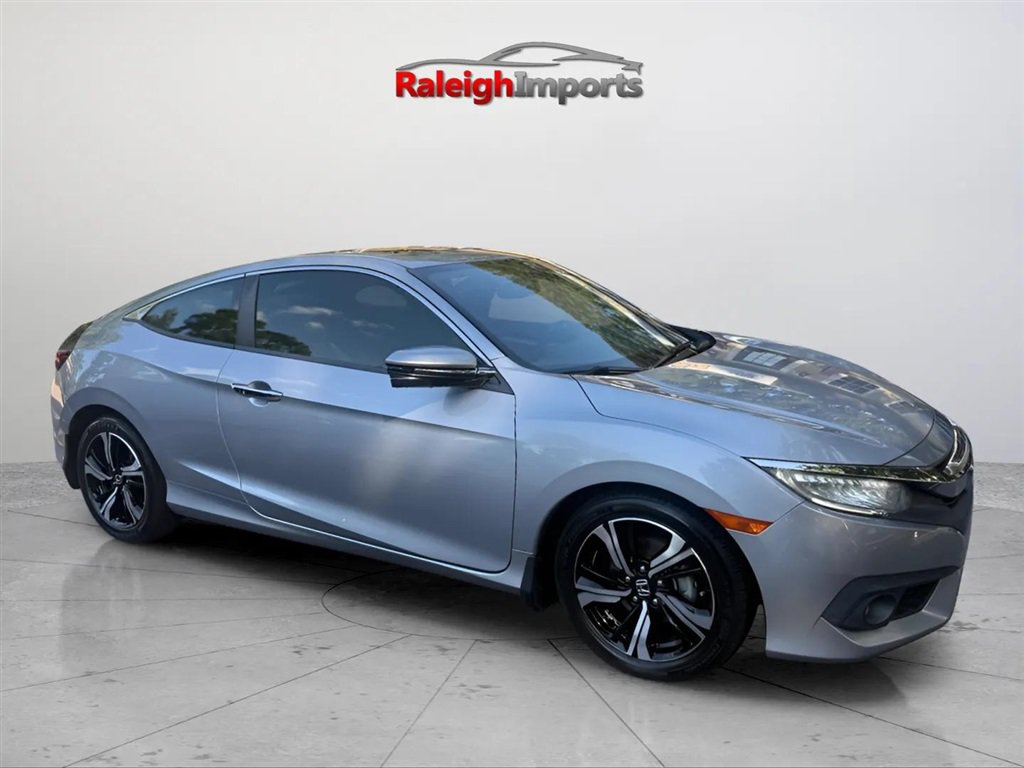 Used 2017 Honda Civic Touring image 5