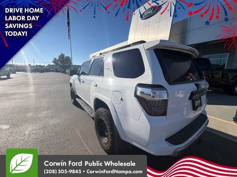 Used 2021 Toyota 4Runner TRD Off-Road Premium AWD/4WD image 6
