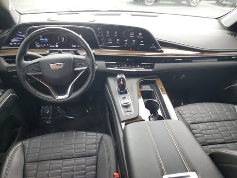 Certified 2024 Cadillac Escalade Premium Luxury Platinum w/ Heavy-Duty Trailer Package image 17