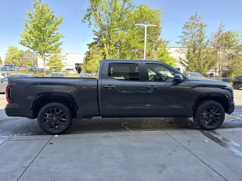 New 2026 Toyota Tundra Platinum AWD/4WD image 4