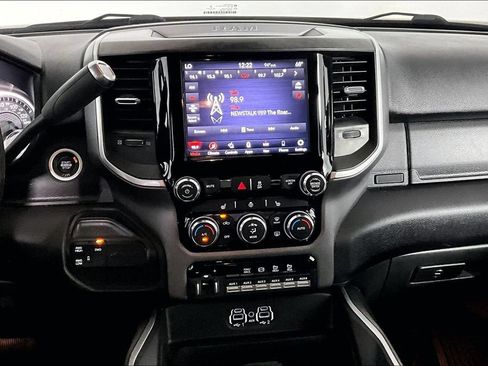 Used 2021 RAM 3500 Big Horn w/ Night Edition AWD/4WD image 6