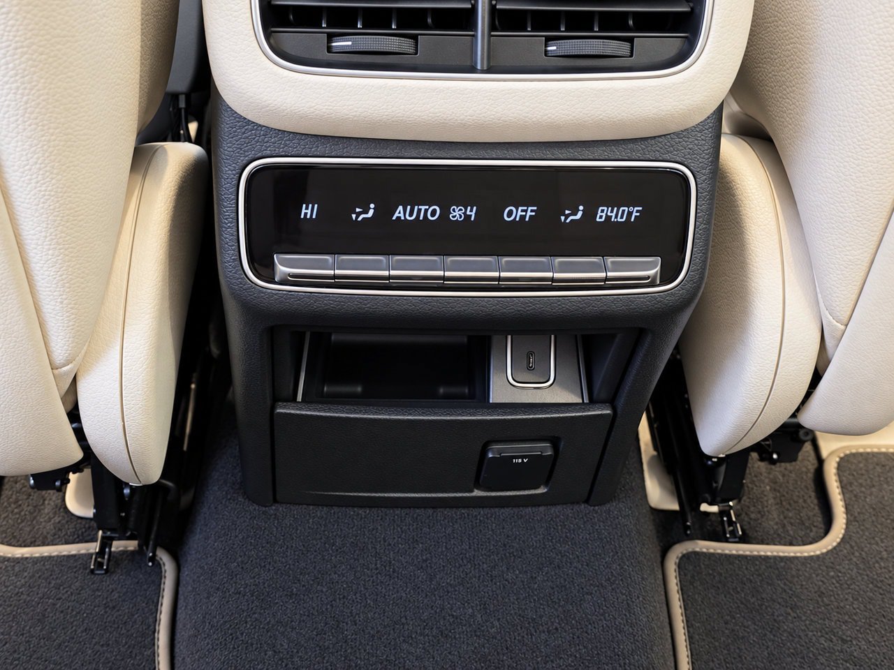 Used 2022 Mercedes-Benz GLS 450 4MATIC image 30