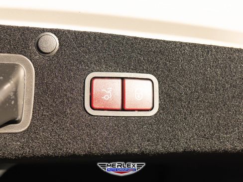 Used 2018 Mercedes-Benz S 560 4MATIC Sedan w/ Premium Package image 54