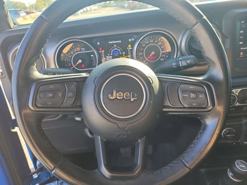 Used 2021 Jeep Wrangler Sport image 15