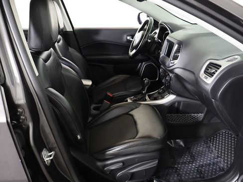 Used 2020 Jeep Compass Latitude w/ Cold Weather Group image 28