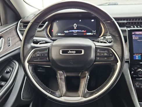 Used 2021 Jeep Grand Cherokee L Limited AWD/4WD image 23