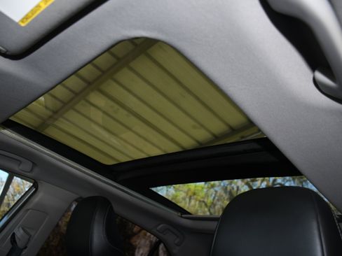 Used 2021 Toyota Camry XSE image 7