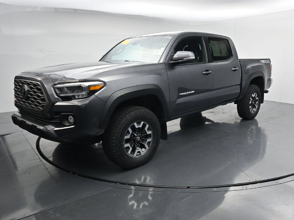 Used 2023 Toyota Tacoma TRD Off-Road AWD/4WD image 4