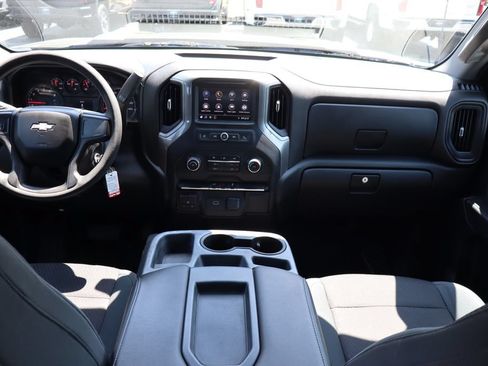 Used 2020 Chevrolet Silverado 2500 Custom w/ Custom Value Package AWD/4WD image 13