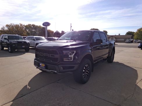 Used 2019 Ford F150 Raptor w/ Equipment Group 802A Luxury image 7