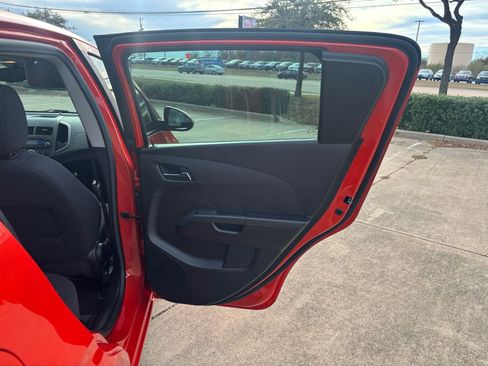 Used 2012 Chevrolet Sonic LT image 19