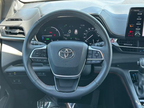 Used 2024 Toyota Sienna XSE w/ XSE Premium Package AWD/4WD image 46