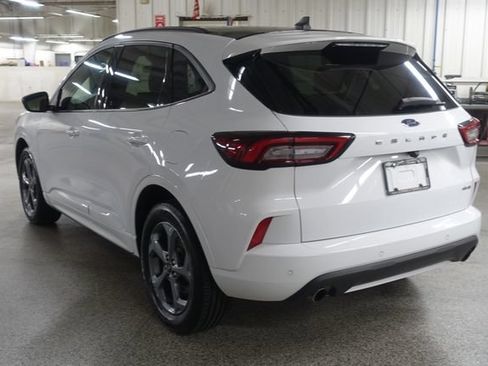 Used 2023 Ford Escape ST-Line w/ Tech Pack #1 AWD/4WD image 5