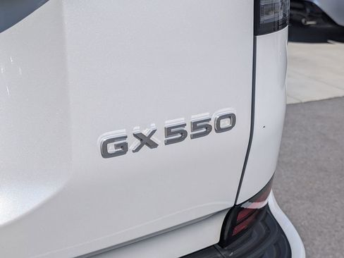 Used 2024 Lexus GX 550 image 23