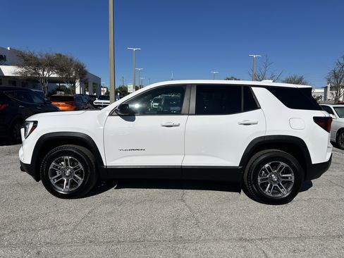 Used 2025 GMC Terrain Elevation image 8