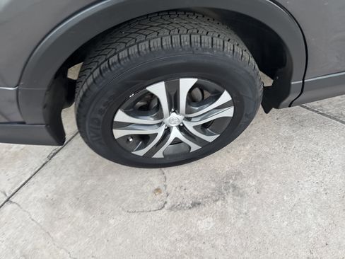 Used 2017 Toyota RAV4 LE image 14