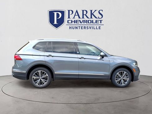 Used 2024 Volkswagen Tiguan Wolfsburg Edition AWD/4WD image 35