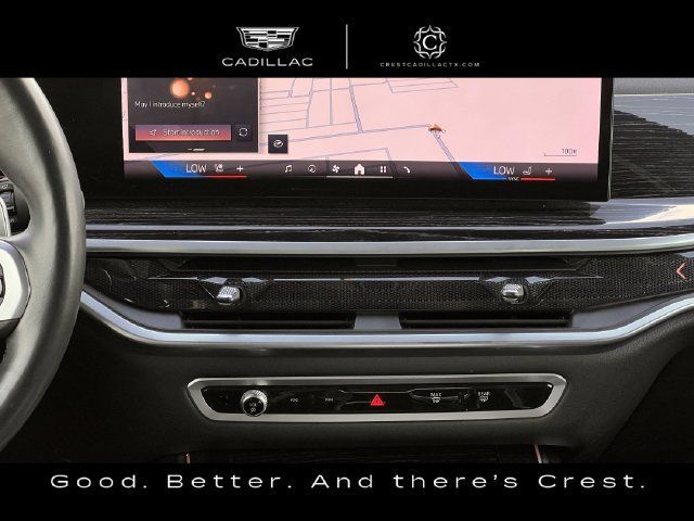 Used 2024 BMW X7 xDrive40i w/ M Sport Package AWD/4WD image 16