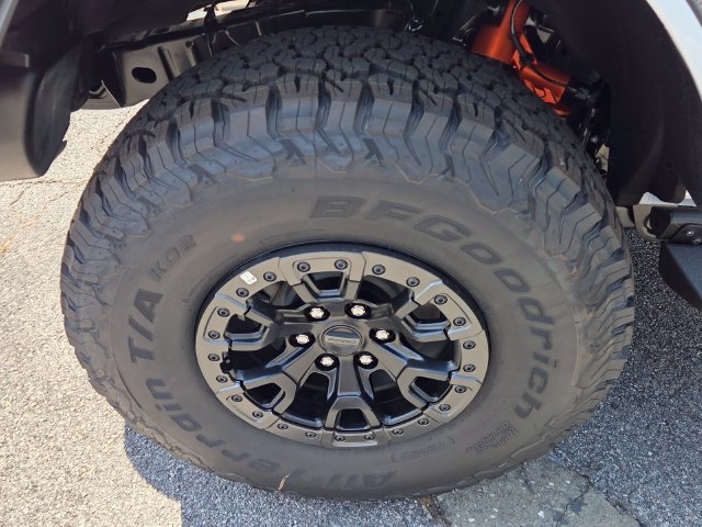 New 2026 Ford Bronco Raptor w/ Interior Carbon Fiber Pack AWD/4WD image 9