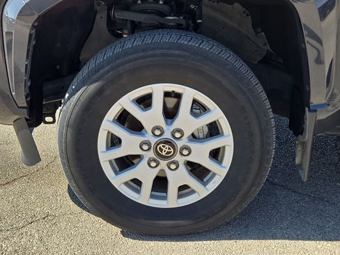Used 2024 Toyota Tacoma SR5 RWD image 11